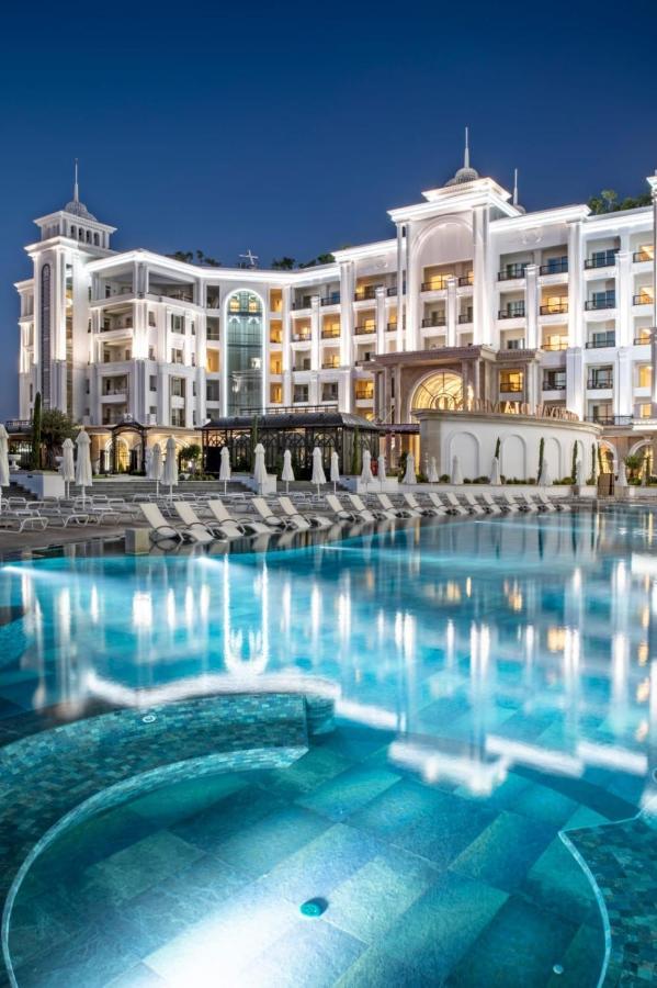 Merit Royal Diamond Hotel & Spa Karavas  외부 사진