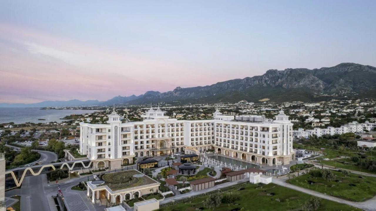 Merit Royal Diamond Hotel & Spa Karavas  외부 사진