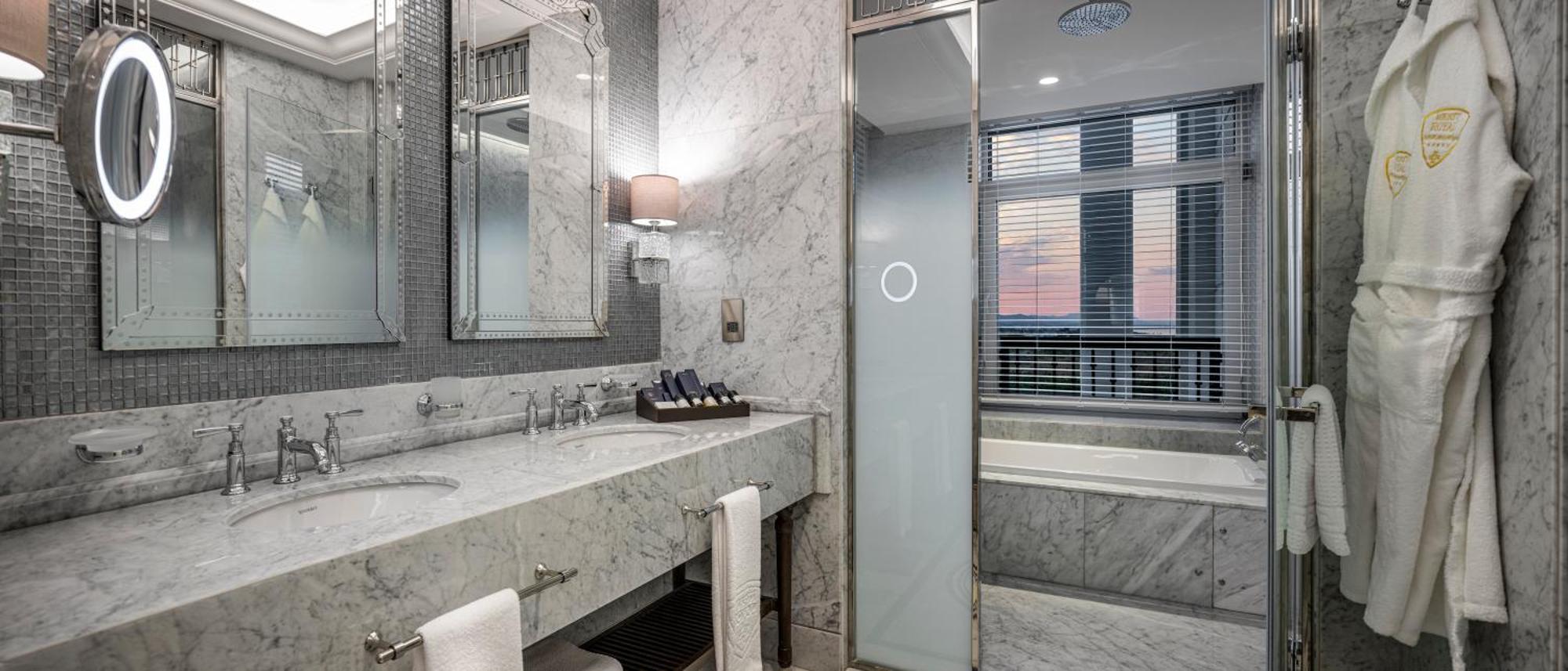 Merit Royal Diamond Hotel & Spa Karavas  외부 사진